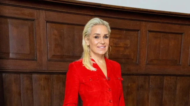 Bella və Gigi Hadidin anası üçüncü dəfə evlənir