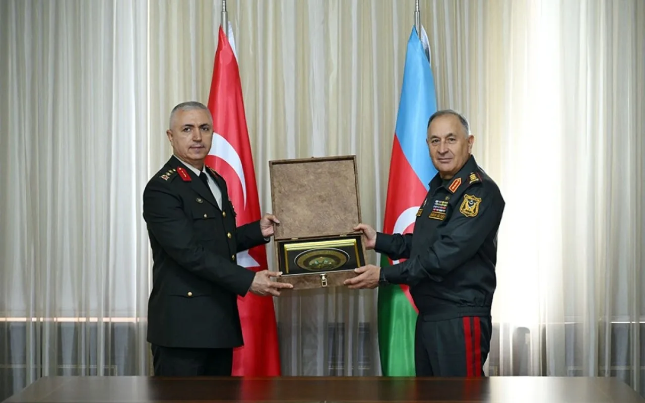 Kərim Vəliyev türkiyəli generalın rəhbərlik etdiyi heyətlə görüşdü