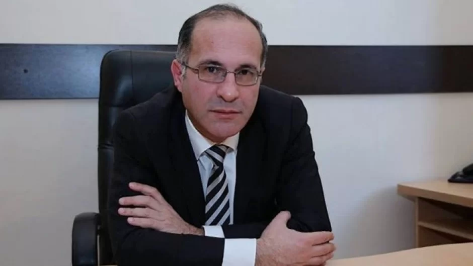 Yaşar İsakov işdən çıxdı 
