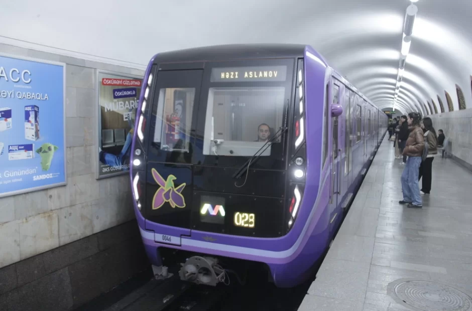 Bakı metrosunda problem yarandı 