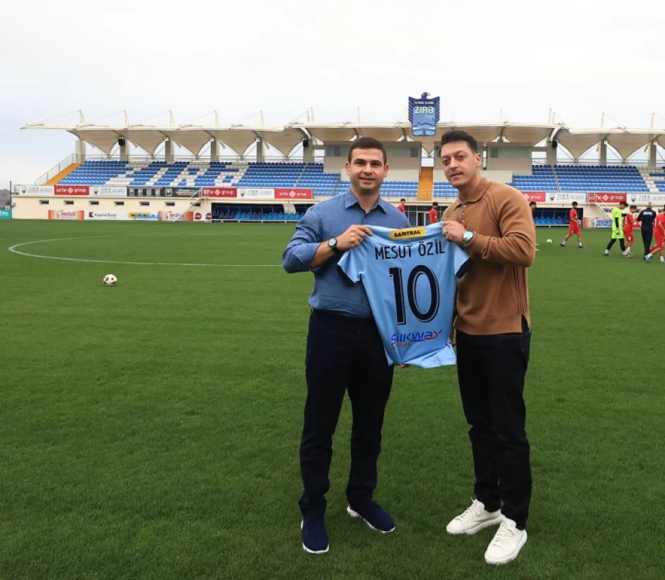 Mesut Özil “Zirə”nin qonağı oldu 