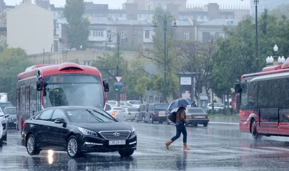 Yağışlı hava daha iki gün davam edəcək 