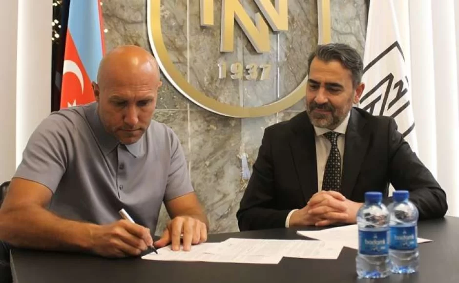 Abasovun \"Neftçi\"dəki maaşı bəlli oldu - MƏBLƏĞ