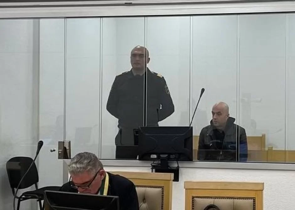 Övladını dənizdə boğaraq öldürən ataya ağır cəza verildi