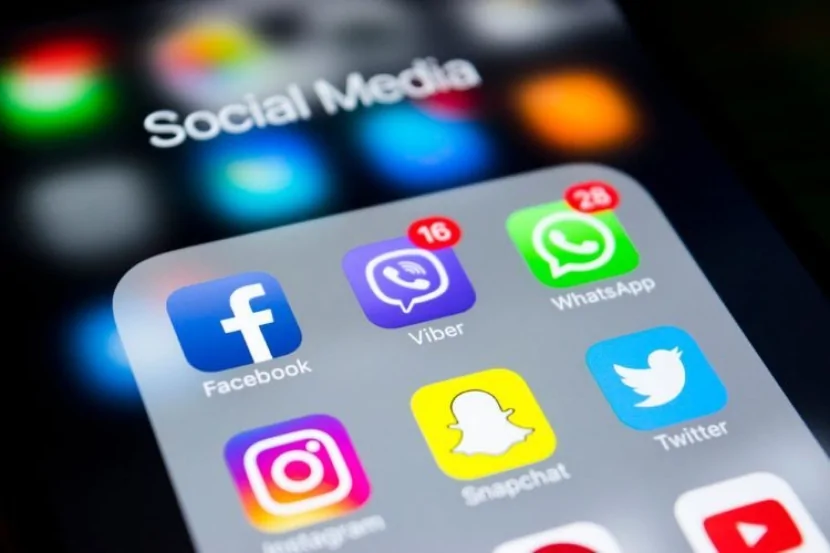 Azərbaycanda uşaqlara sosial media QADAĞAN EDİLƏCƏK?
