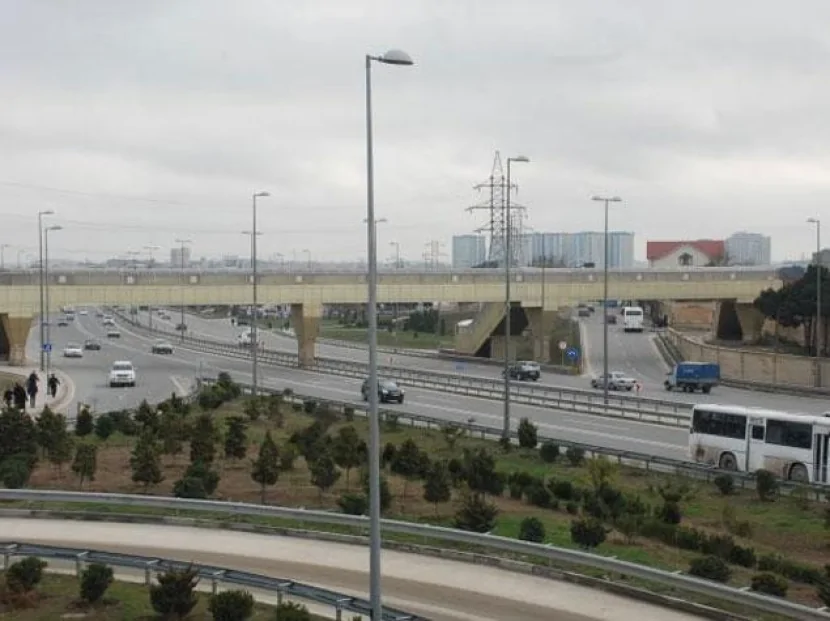 Qonşusunun qızıllarını talayıb satdı - Pulu ilə istirahətə getdi
