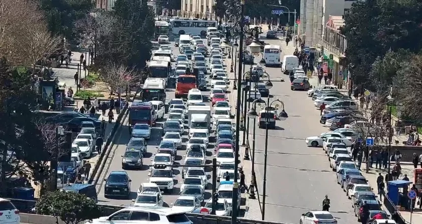 Bakıdakı böyük sıxlığın səbəbi AÇIQLANDI