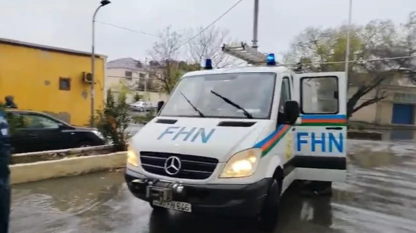 FHN sakinləri subasma zonalarından TƏXLİYƏ EDİR
