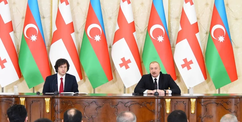 Liderlər mətbuata bəyanatla ÇIXIŞ EDİRLƏR