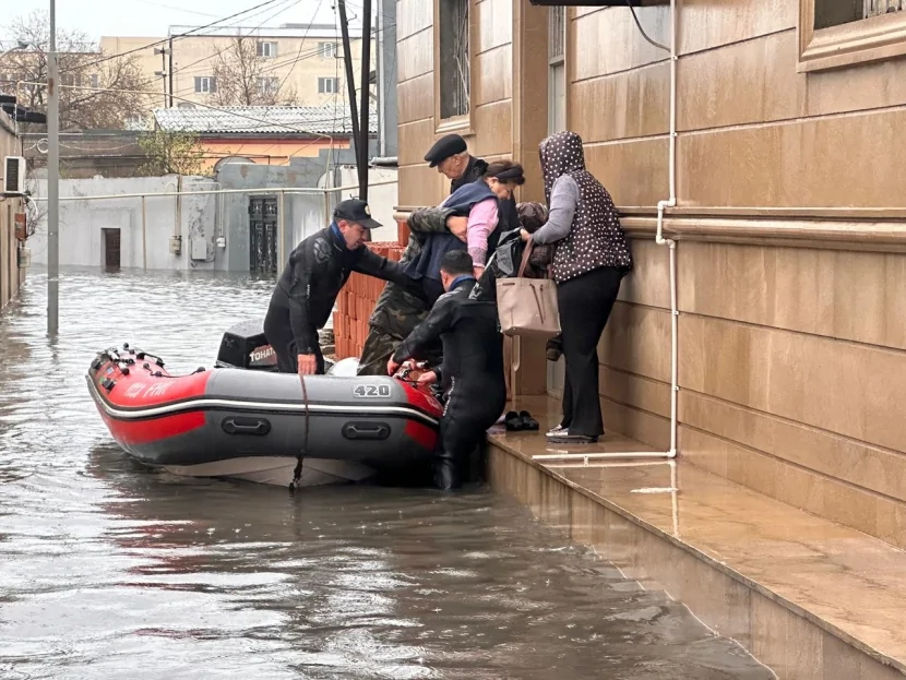 Bakıda insanlar bu cür təxliyə edildi- FOTOLAR