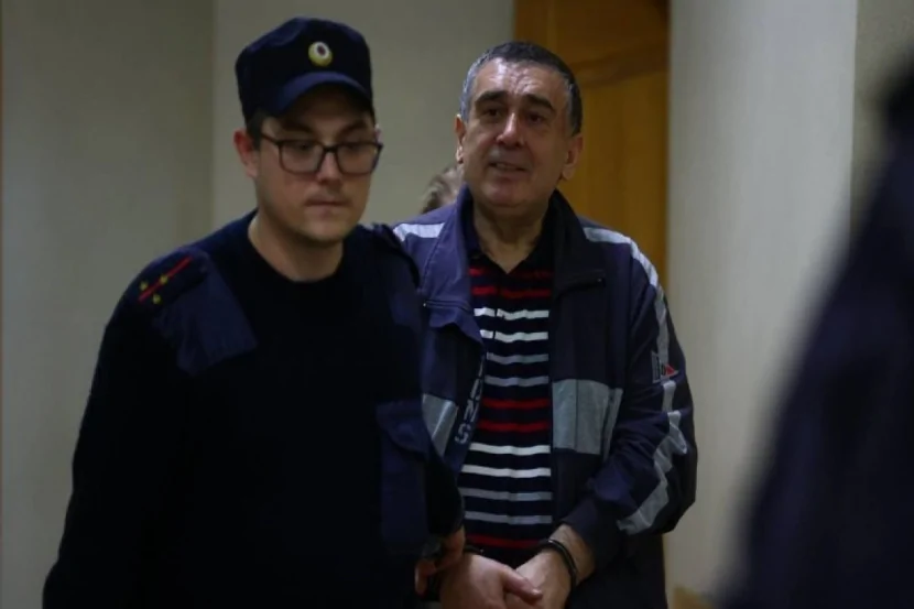 Şahin Şıxlinski və oğluna 9 il həbs cəzası İSTƏNİLDİ