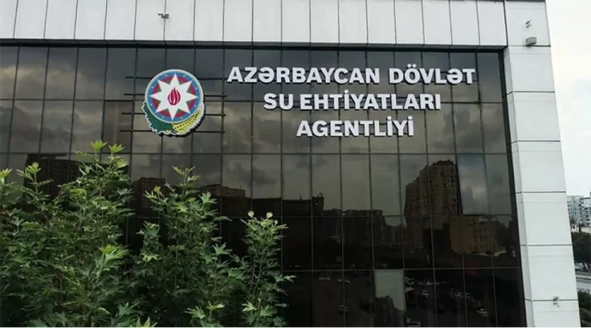 ADSEA yığılan yağış sularının kənarlaşdırır