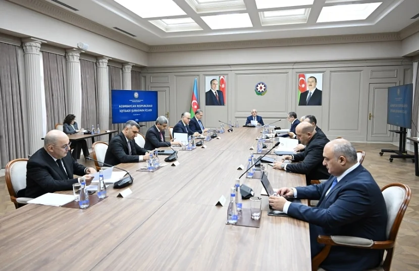 Əli Əsədov İCLAS KEÇİRİB