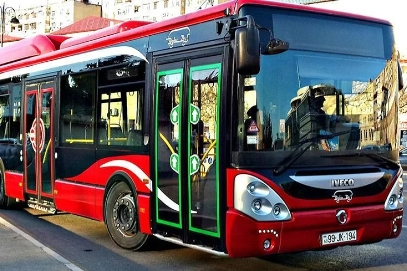 Bakıda sərnişin avtobusunda yanğın- ANBAAN GÖRÜNTÜLƏR