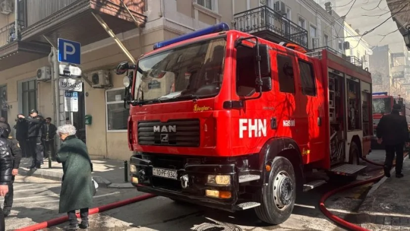 Bakıda evdə YANĞIN