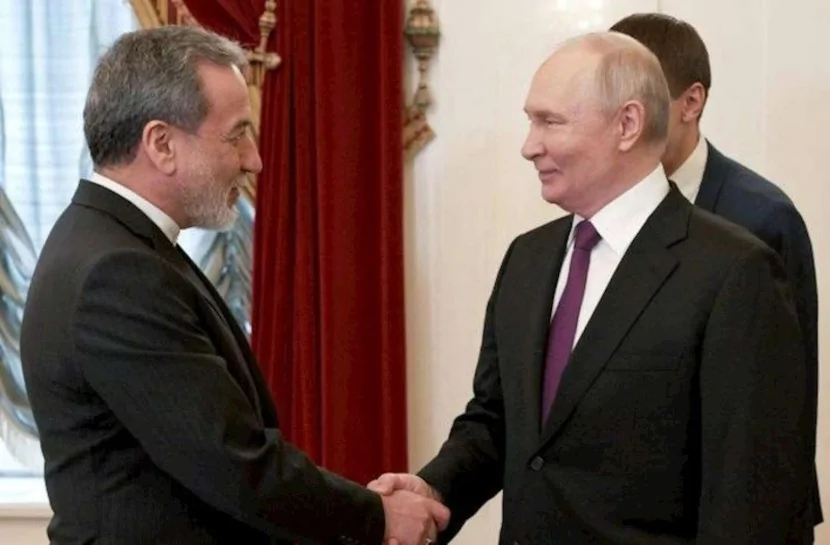 Əraqçi ilə Putin görüşüb