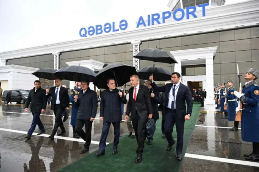 Çexiyanın Baş nazirinin Azərbaycana səfəri başa çatdı