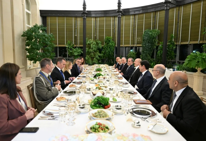 İlham Əliyev Meloninin şərəfinə şam yeməyi verdi