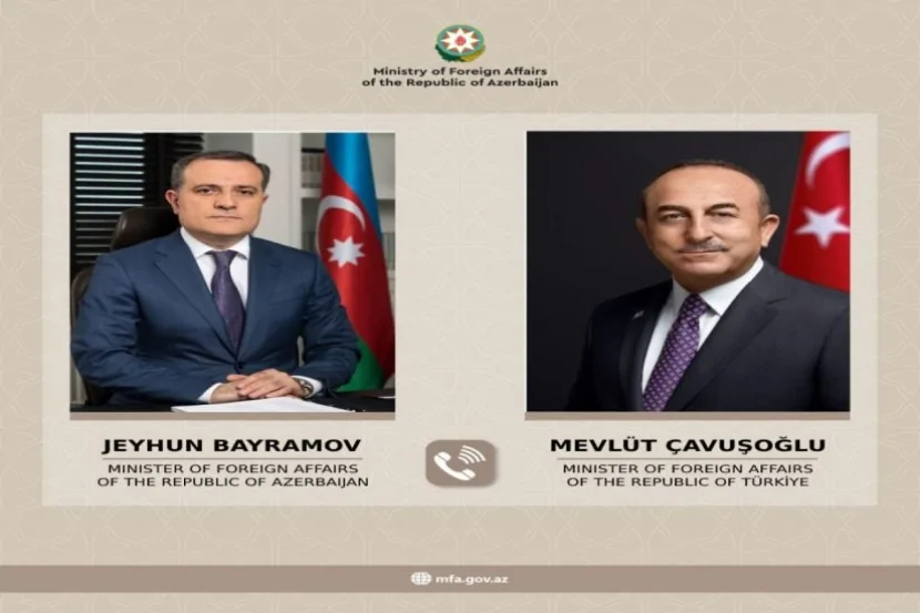 Ceyhun Bayramov Mövlud Çavuşoğluna zəng etdi