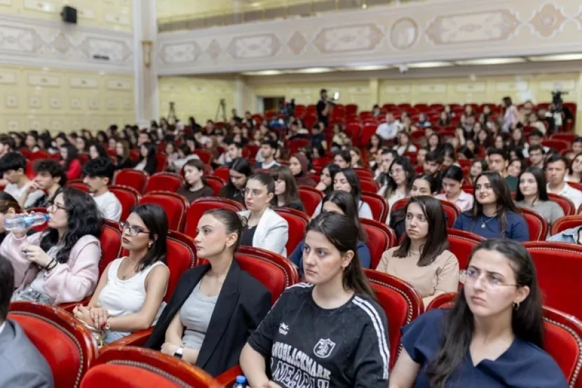 WUF13-lə bağlı məlumatlandırma sessiyası keçirilib