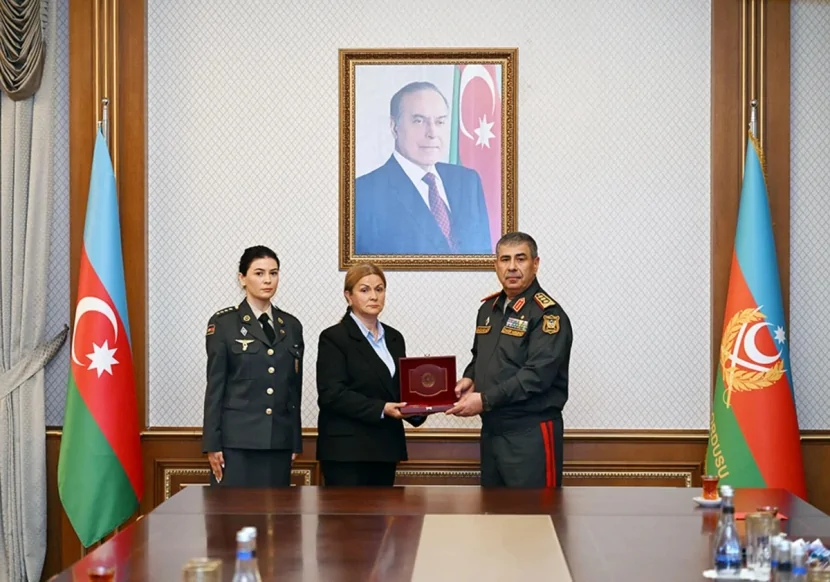 Milli qəhrəmanların ailələrinə medallar TƏQDİM EDİLDİ
