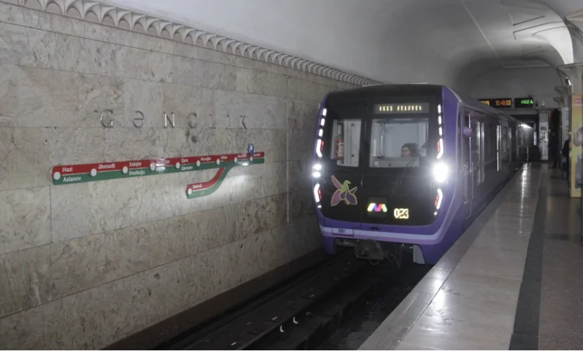 Bakı metrosunda qatarların hərəkətində yubanmalar müşahidə olunur
