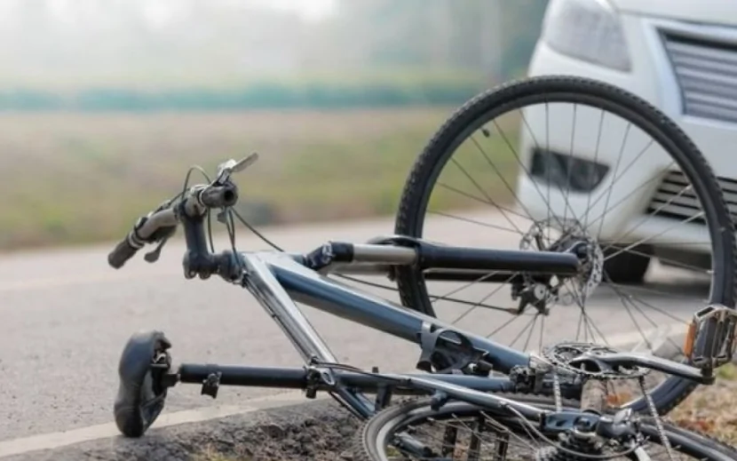 Azyaşlı velosipedçini avtomobil vuraraq ÖLDÜRÜB