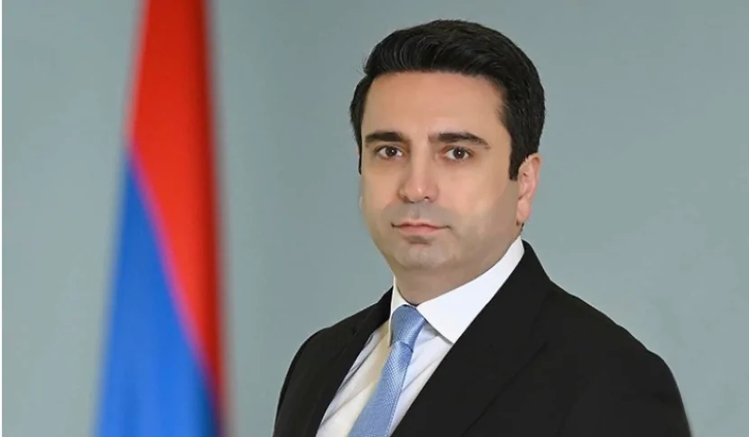 Simonyan Rusiyanı səhvləri təkrarlamamağa çağırdı