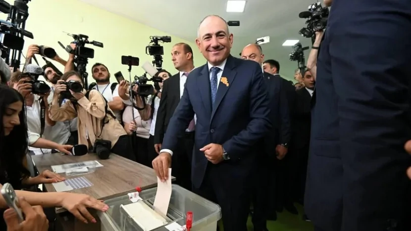 Paşinyan QALİB GƏLDİ