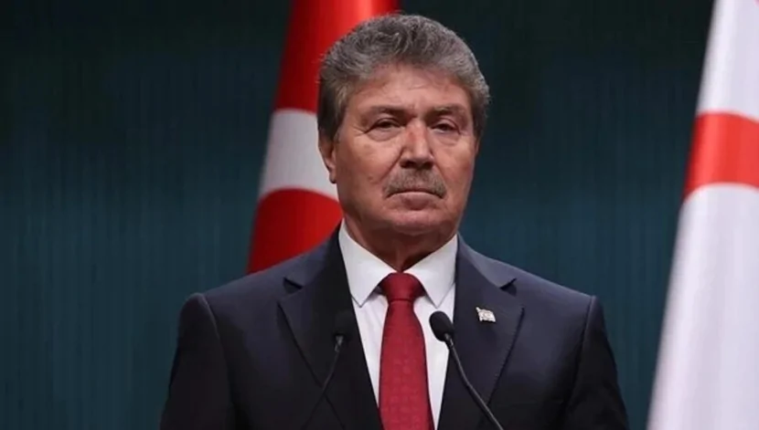 Ünal Üstel Bakıya səfər edəcək
