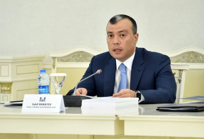 Pensiyalar, sosial müavinət və təqaüdlər artırılıb - Nazir AÇIQLADI