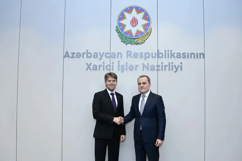 Azərbaycan–Slovakiya münasibətləri müzakirə olunub