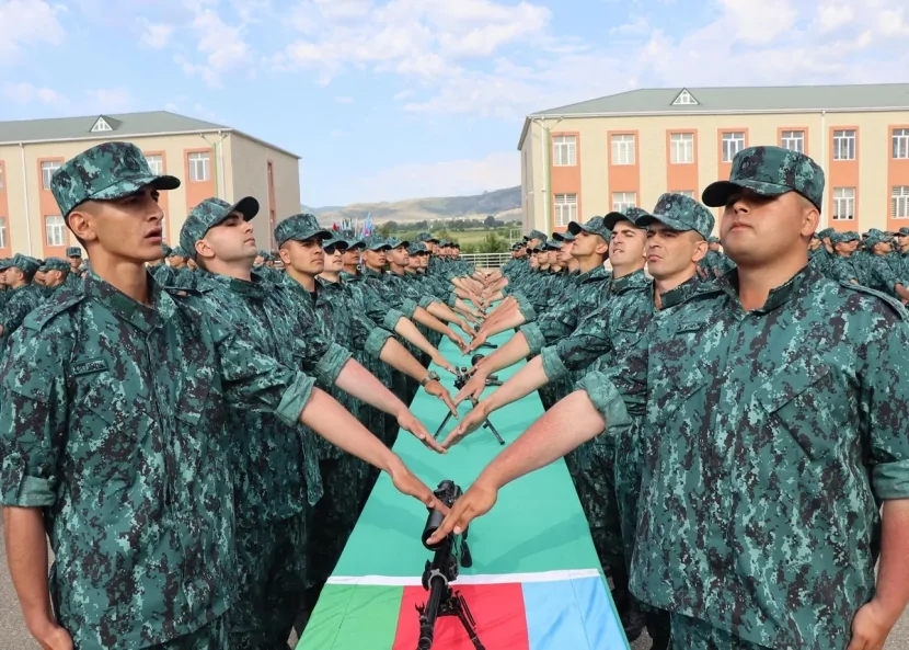 DSX: Gənc əsgərlərin andiçmə mərasimi keçirilib 
