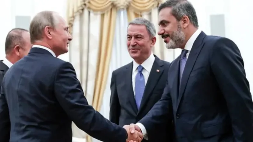 Putin Kazanda Hakan Fidanla görüşəcək