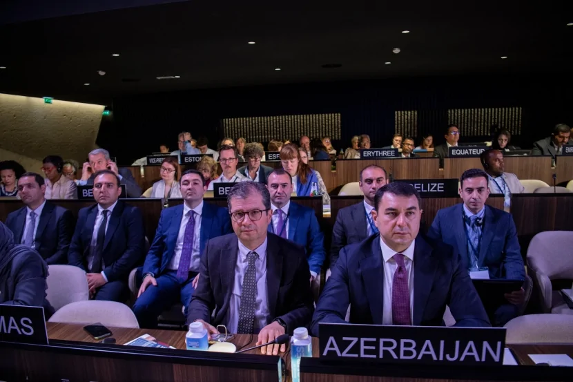 Azərbaycan 2003-cü il UNESCO Konvensiyasının Baş Assambleyasının 11-ci sessiyasında təmsil olunub