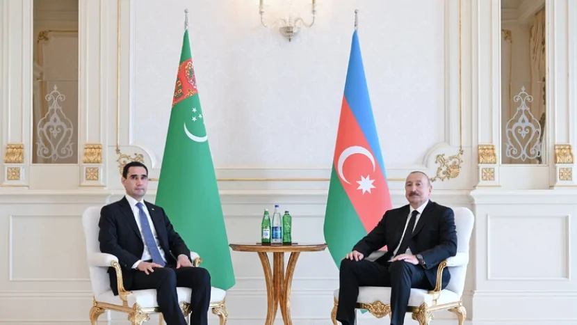 İlham Əliyevin Türkmənistan Prezidenti ilə təkbətək görüşü oldu