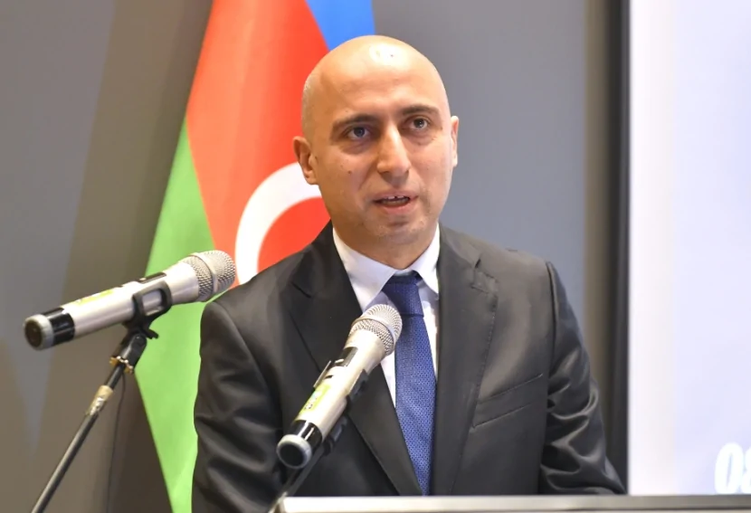 30 suala cavab verə bilməyən müəllim uşaqlara dərs deməlidirmi?